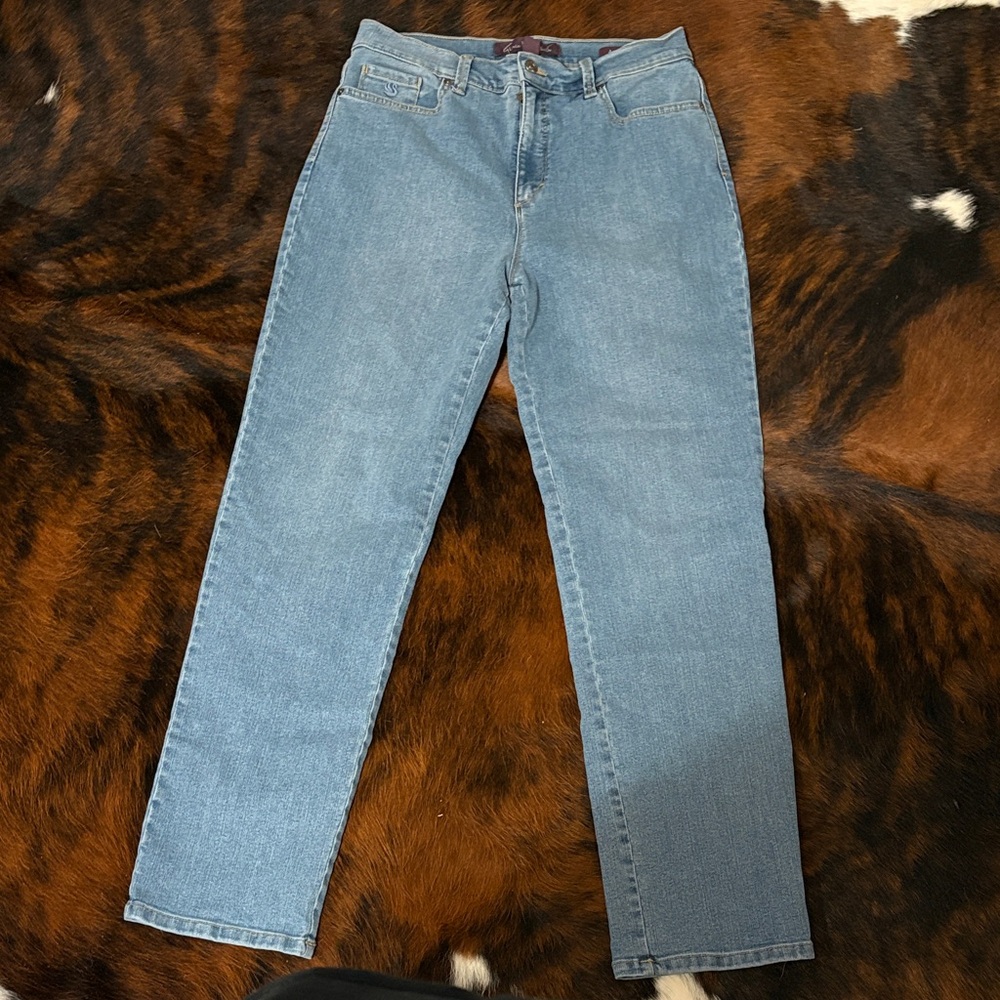 Gloria Vanderbilt Light Blue Jeans size 10